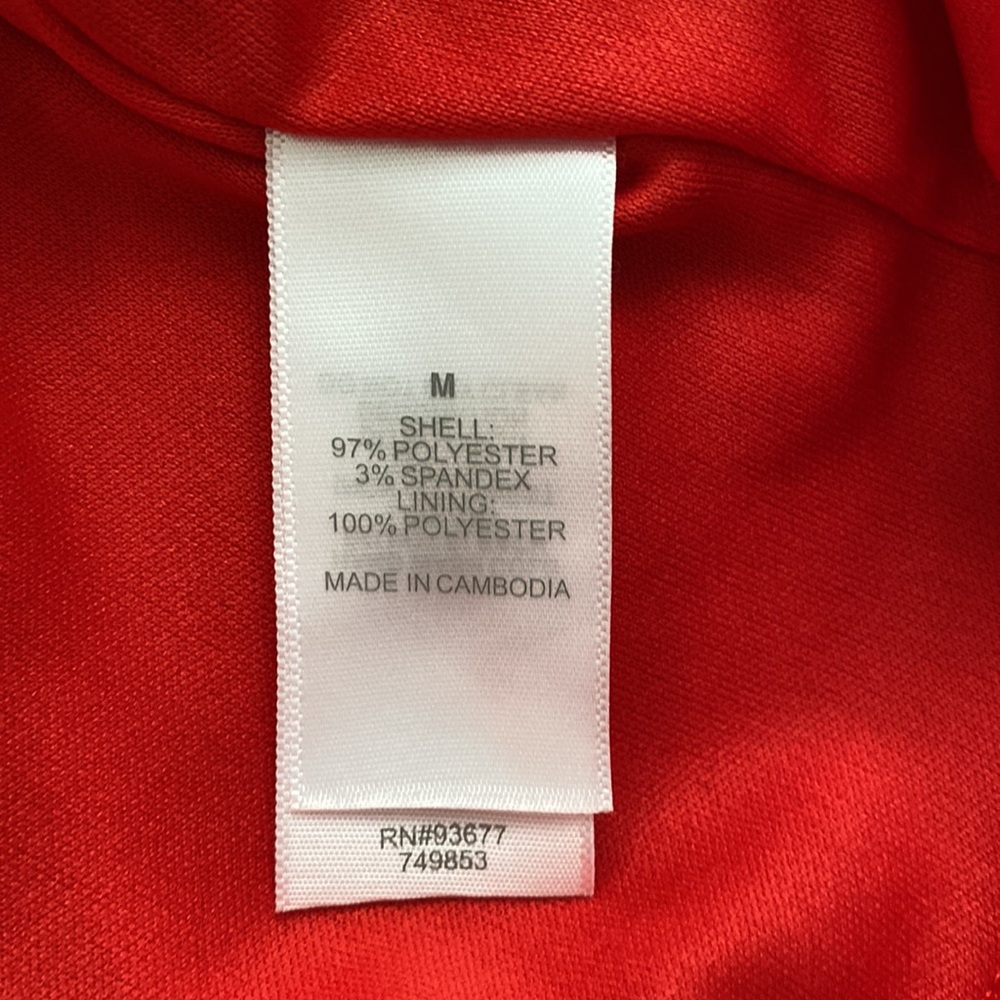 Bisou Bisou Crop Tank - Picture 5 of 5